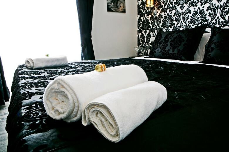 Bed & Breakfast Rome Key Luxury House