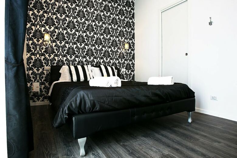 Bed & Breakfast Rome Key Luxury House