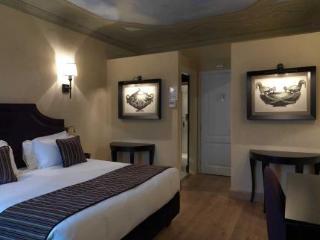 Residencia San Firenze Suites & Spa