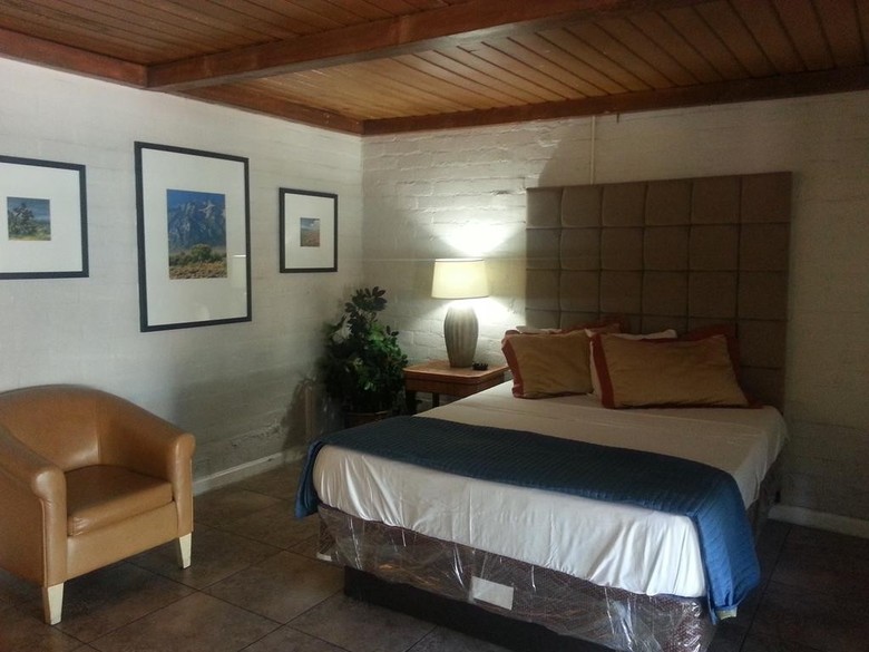 Hotel Sterling Gardens