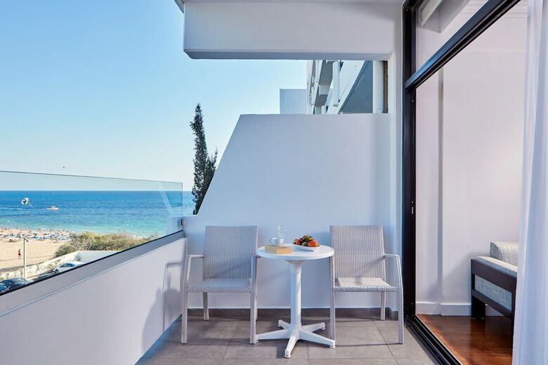 Hotel Grecian Bay