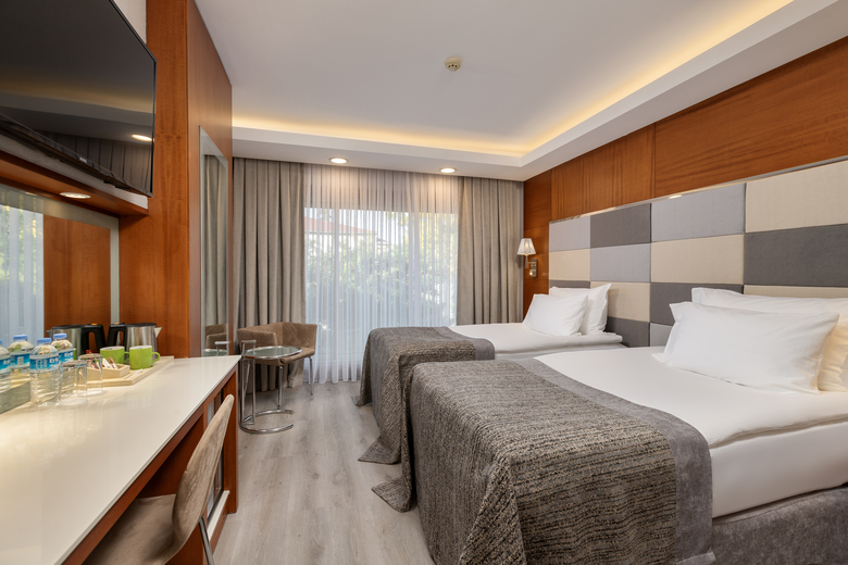 Limak Ambassadore - Duplicate Hotel 88651