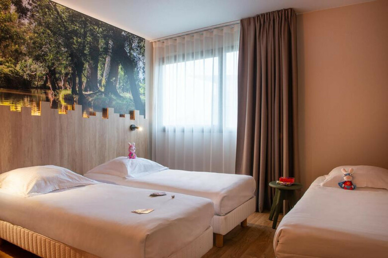 Hotel The Originals City H�tel Alt�ora Site Du Futuroscope