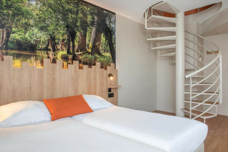 Hotel The Originals City H�tel Alt�ora Site Du Futuroscope