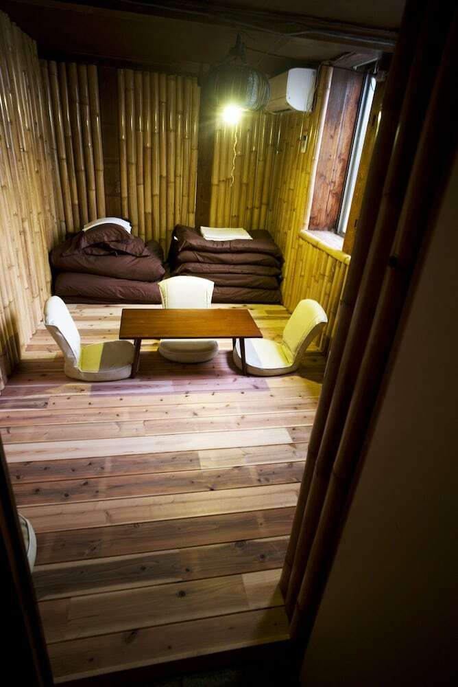 Hostal Worldtreck Dinner & Guesthouse Pise