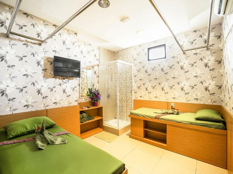 Hotel Grand Kartika