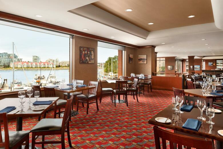 Coast Victoria Harbourside Hotel & Marina