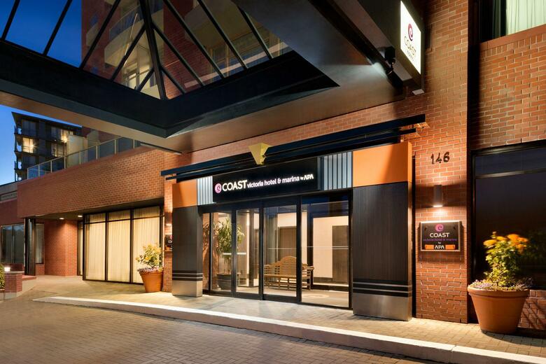 Coast Victoria Harbourside Hotel & Marina