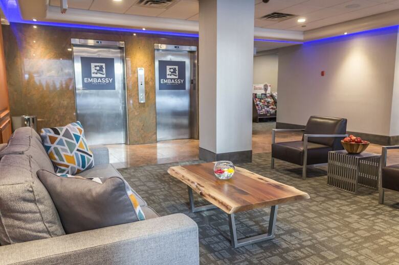 Embassy Hotel & Suites Ottawa