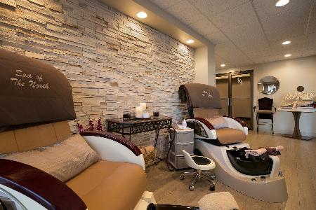 Hotel Coast Inn Of The North