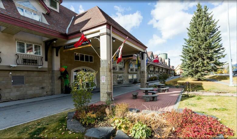 Hotel Ramada Inn & Suites Canmore