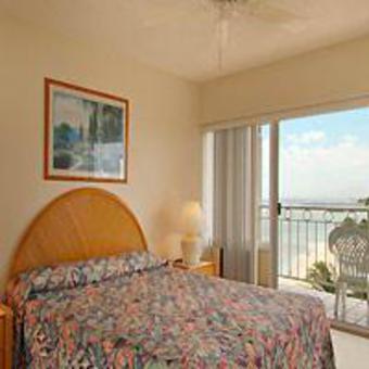Hotel Castle Waikiki Shore