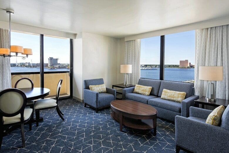 Hotel Sheraton Norfolk Waterside