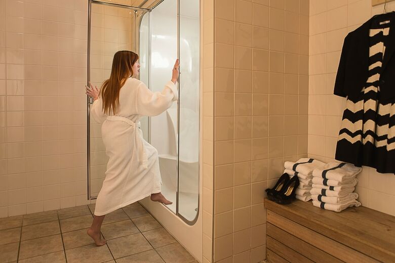 Hotel Executive Royal Inn North Calgary