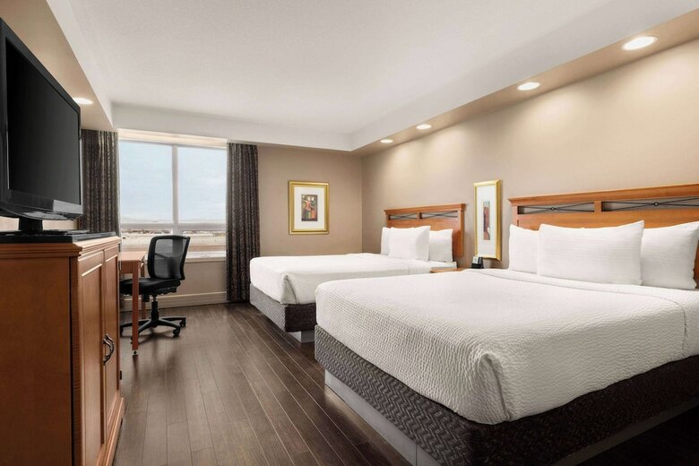 Hotel Executive Royal Inn North Calgary