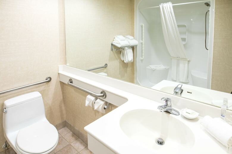 Hotel Executive Royal Inn North Calgary