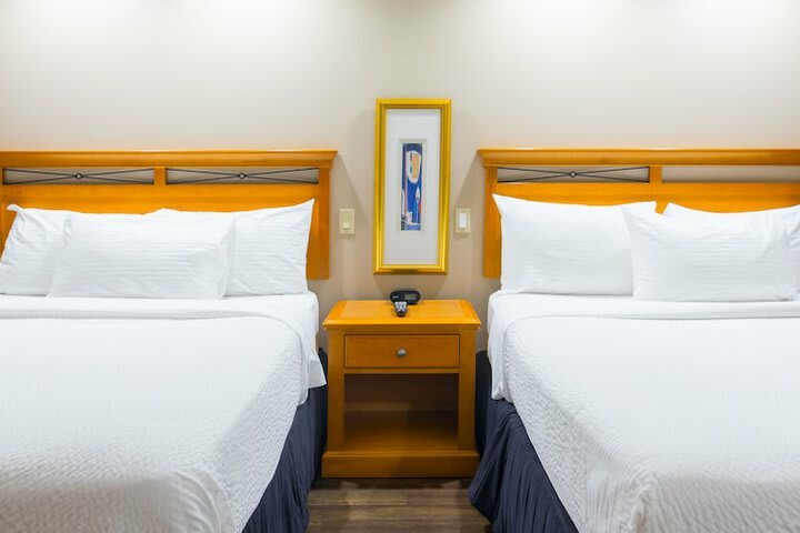 Hotel Executive Royal Inn North Calgary