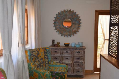 Hotel 1st Gate Home- Fusion
