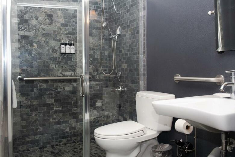The Clarendon Hotel - Phoenix's Urban Retreat