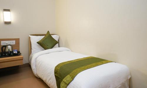 Hotel Rahi Plaza