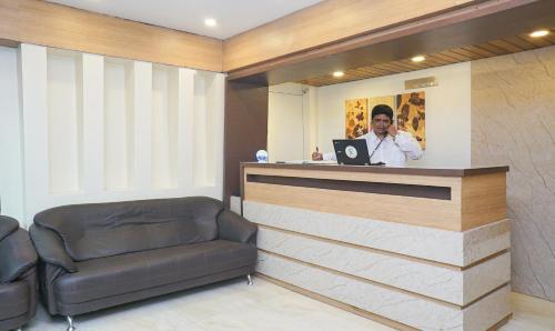 Hotel Rahi Plaza