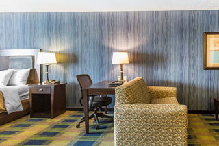 Hotel Comfort Inn & Suites