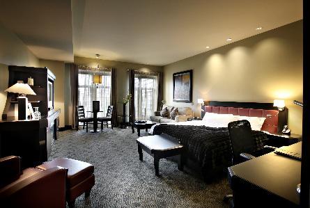 Place D�armes Hotel Montreal