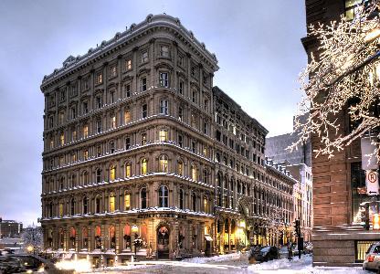 Place D�armes Hotel Montreal