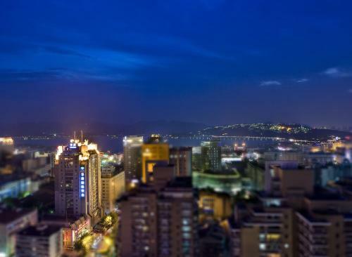 Huachen International Hotel