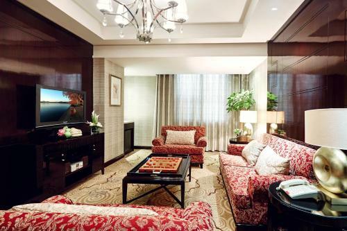 Huachen International Hotel