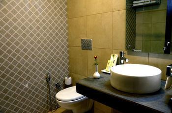 Hotel Woodsmoke Resort & Spa