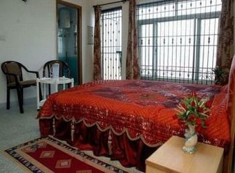 Bed & Breakfast Aapo Aap Home Stay