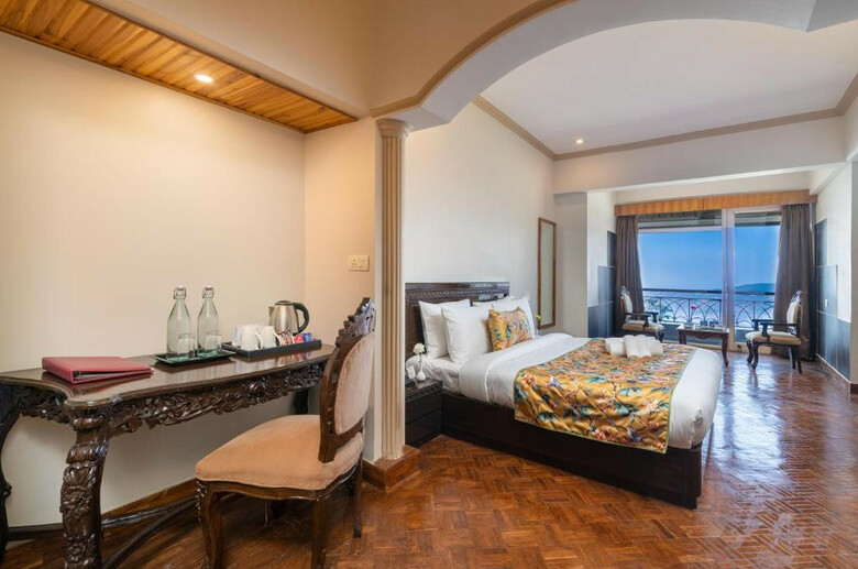 Hotel Summit Naldehra Grand Resort & Spa