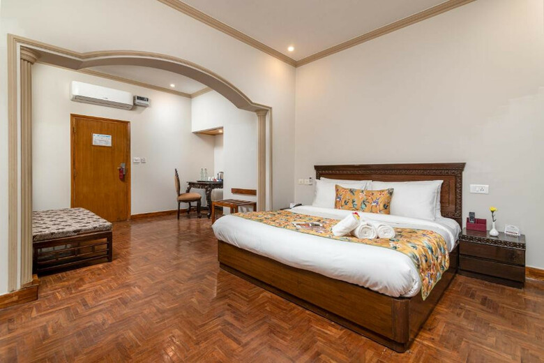 Hotel Summit Naldehra Grand Resort & Spa