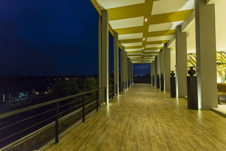 Hotel Aliya Resort & Spa