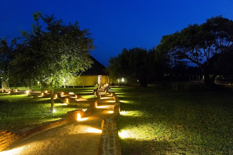 Hotel Aliya Resort & Spa