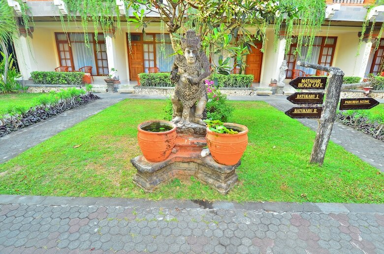 Hotel Inna Sindhu Beach
