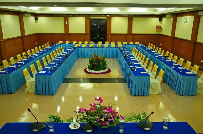 Hotel Inna Sindhu Beach