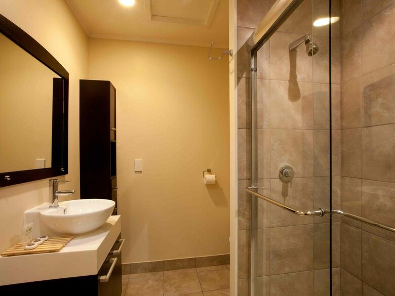 Auckland Airport Kiwi Hotel