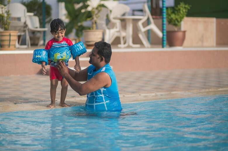 Muscat Holiday Hotel