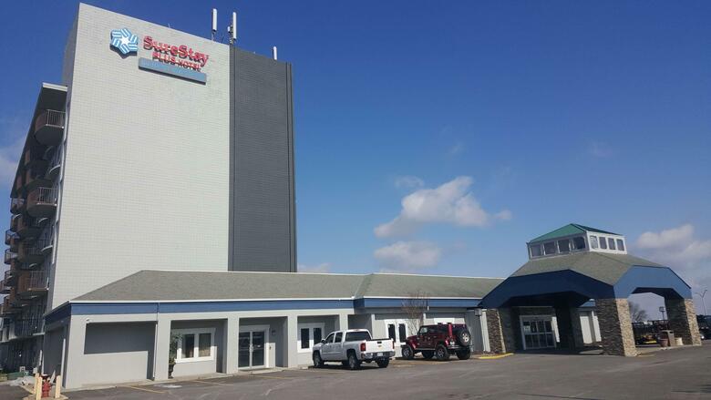 Hotel Clarion Kci Airport