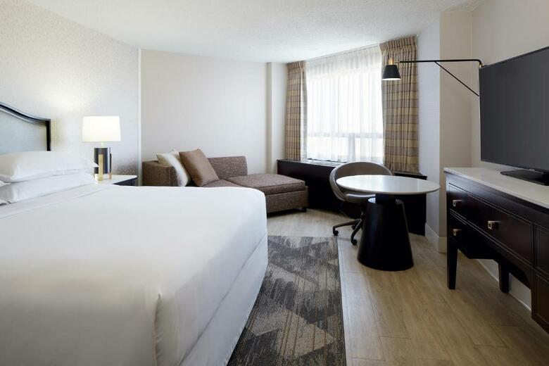 Hotel Sheraton Montreal Airport