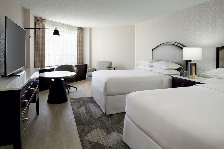 Hotel Sheraton Montreal Airport