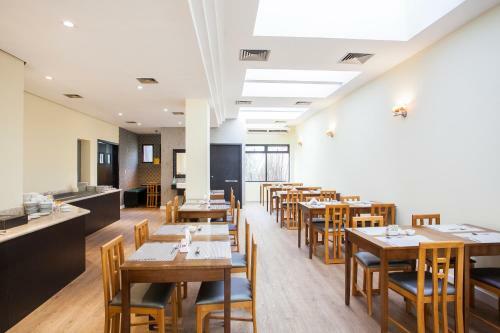 Hotel Travel Inn Conde Luciano