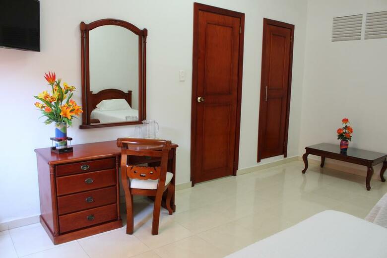 Hotel Dorado Plaza Centro Hist�rico
