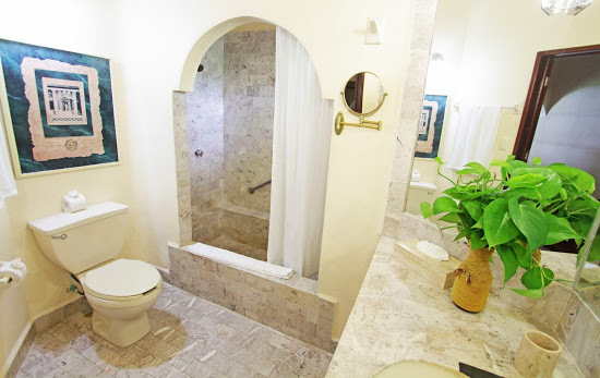 Villablanca Garden Beach Hotel