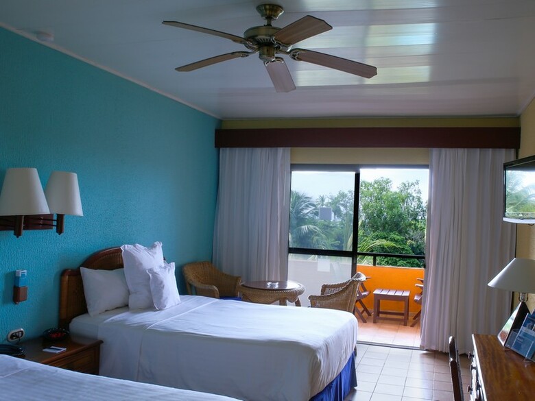 Hotel Barcel� Montelimar