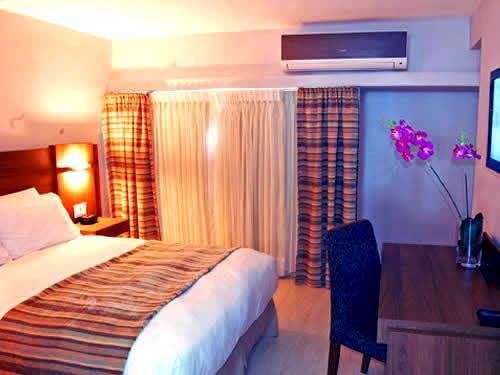 Hotel Tower House Suites