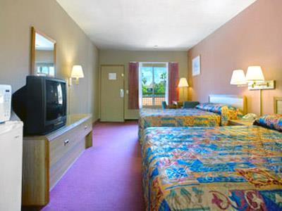 Hotel Super 8 Anaheim Disneyland Drive