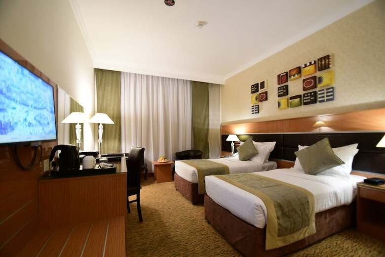 Hotel Al Ansar Golden Tulip